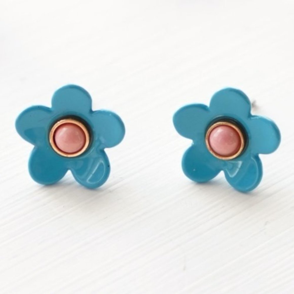 4/$25 Enamel Daisy Flower Studs Earrings